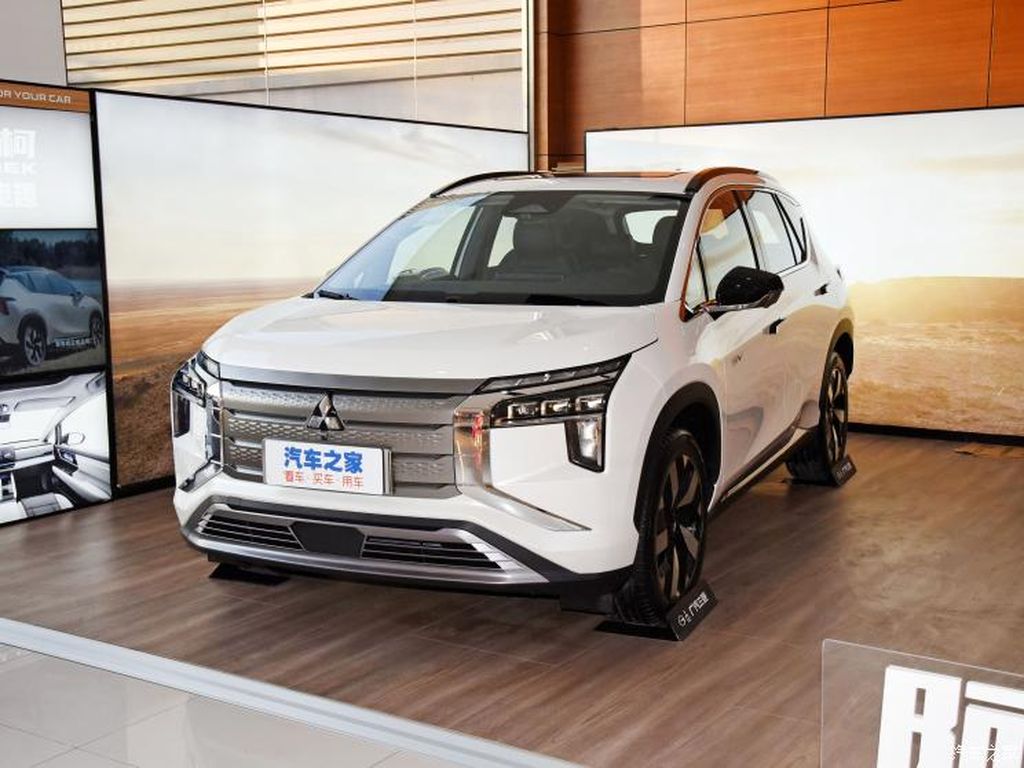 Read more about the article Xe Điện Mitsubishi Airtrek EV 2022 SUV hạng C